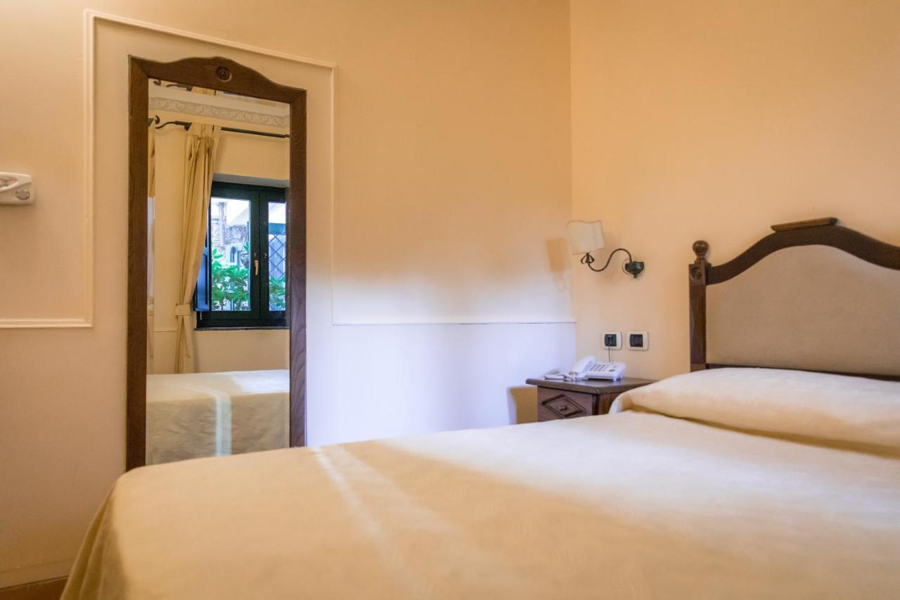 Delle Meraviglie Hotel