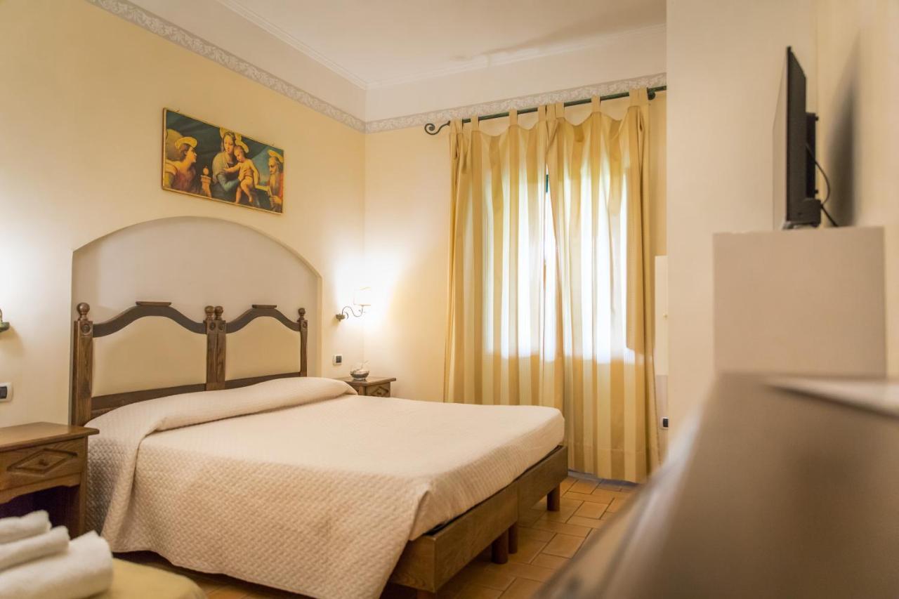 Delle Meraviglie Hotel 3*