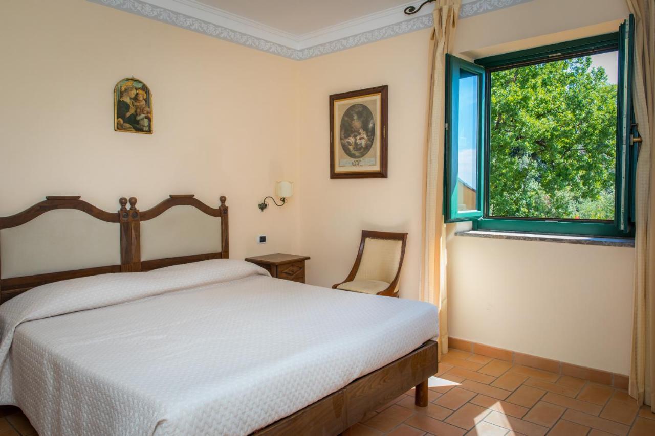 Hotel Delle Meraviglie 3*